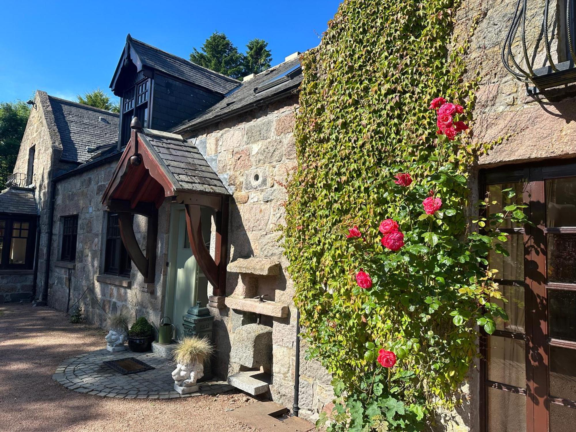 Bed and Breakfast Awakening Alchemy Retreat Centre Inverurie Exteriér fotografie